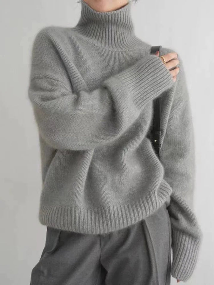 Caroline | Cashmere Turtleneck with Timeless Softness