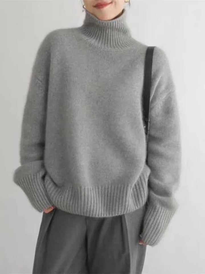 Caroline | Cashmere Turtleneck with Timeless Softness
