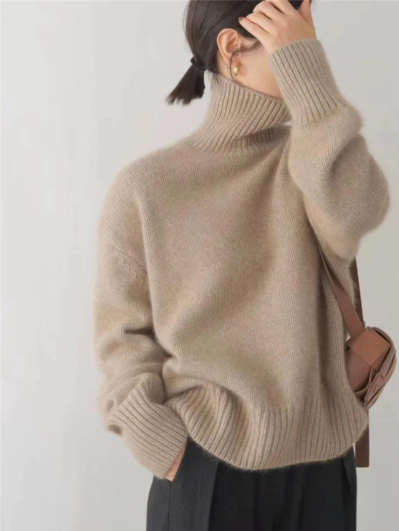 Caroline | Cashmere Turtleneck with Timeless Softness